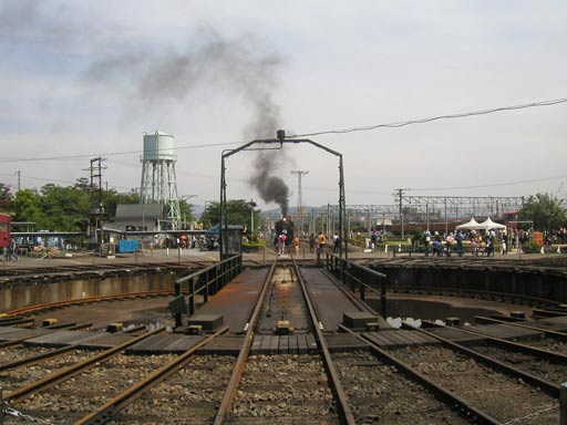 �^�[���e�[�u����C61�@�֎ԁB