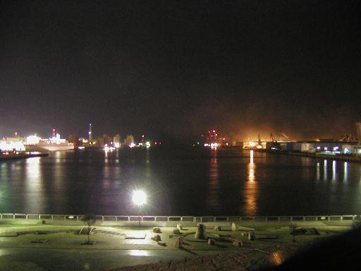 ��������A��΂̂悤�ɁB